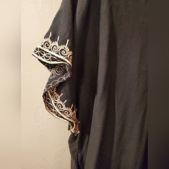 Stunning J Peterman Embroidery dress - Picture 3 of 7